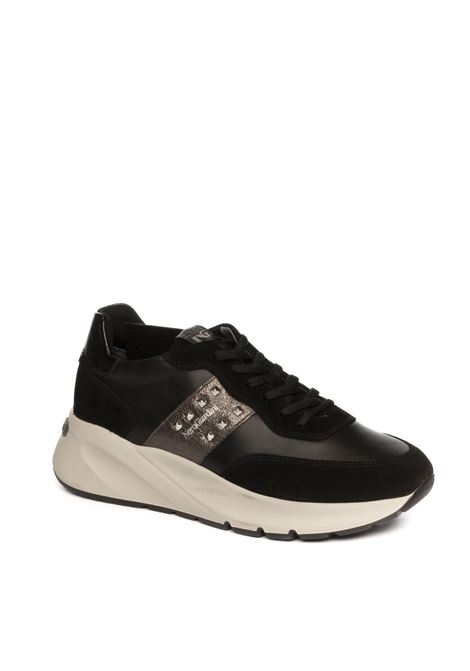 Black leather sneaker NERO GIARDINI | 411520AROLDVELO-100